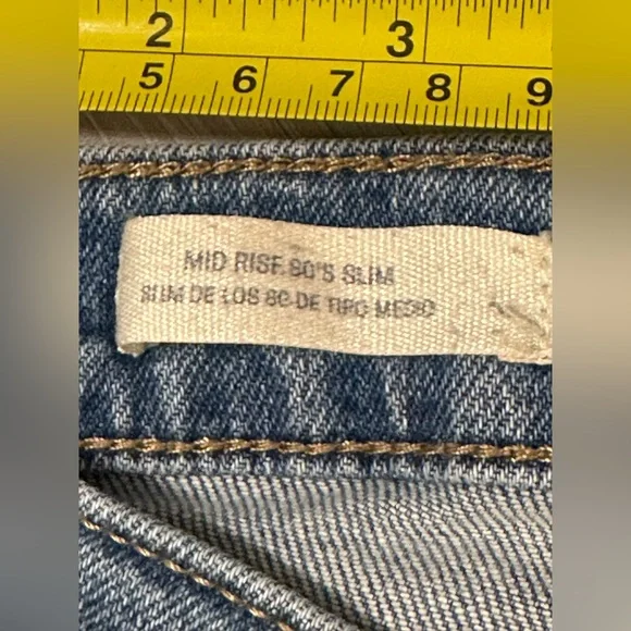 Universal Threads - Picture 4 of 8